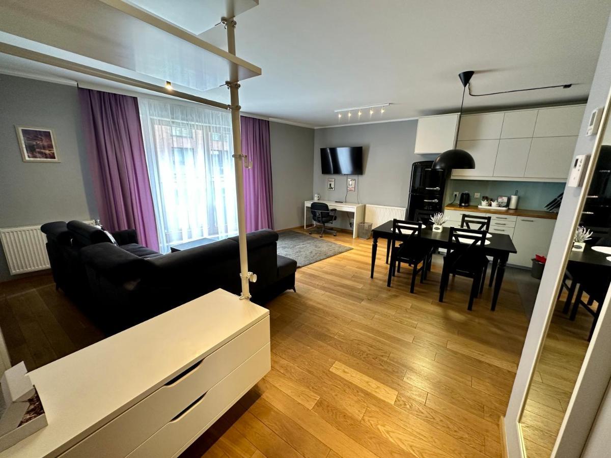 Appartamento Browar Lubicz- 5Min Walk To The Old Town, Garage Cracovia Esterno foto
